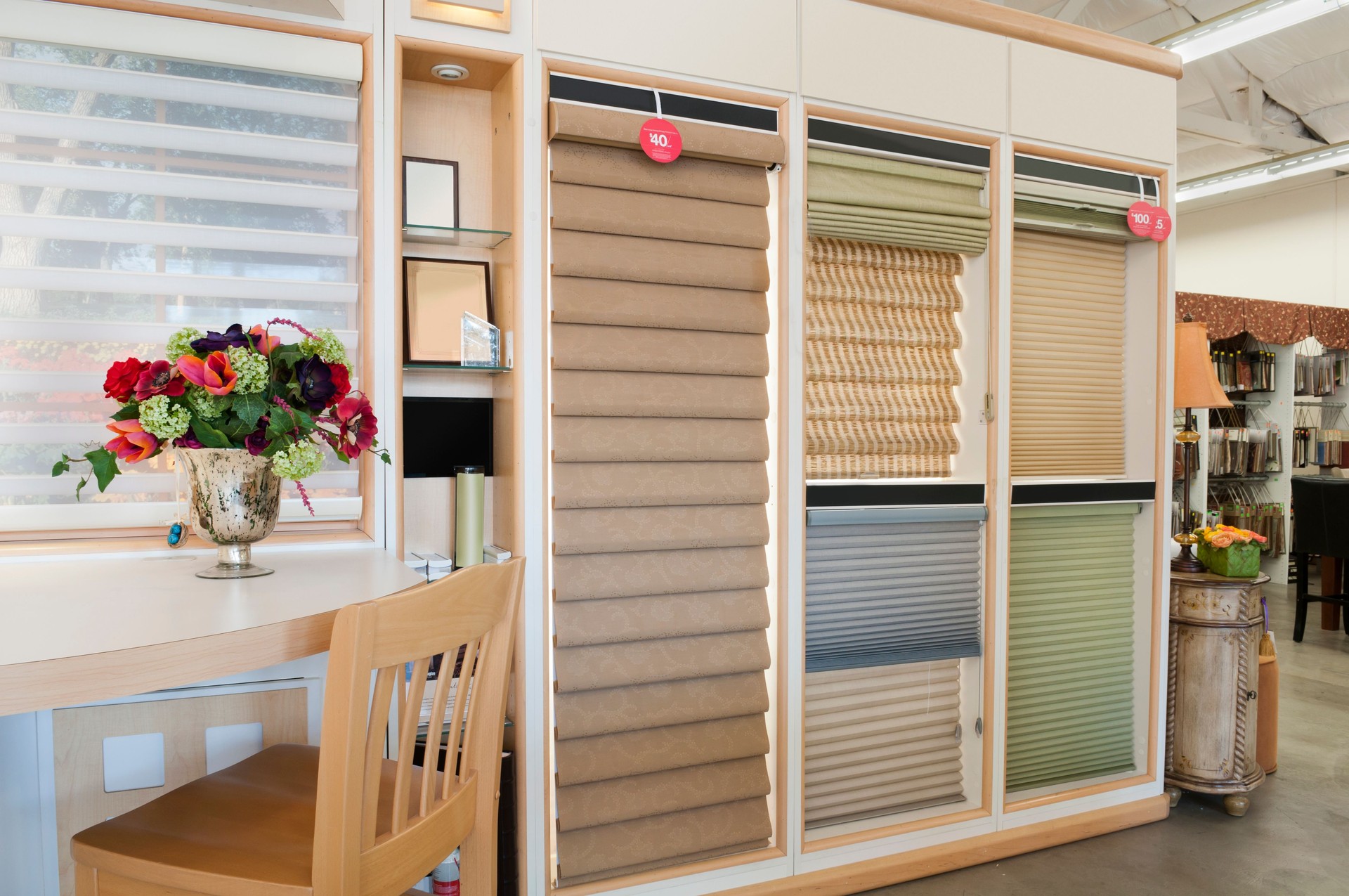Home Decorating Showroom - Window Blinds